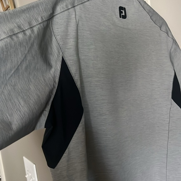 Women’s FootJoy Dry Joy Water Proof Jacket! Size XL. Zipper sized pockets. - Picture 5 of 6